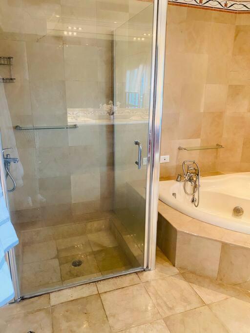 Malecon Vista Mar Habitacion Privada Larimar, ซานโตโดมิงโก ภายนอก รูปภาพ