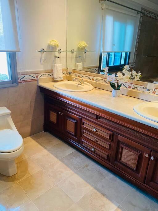 Malecon Vista Mar Habitacion Privada Larimar, ซานโตโดมิงโก ภายนอก รูปภาพ